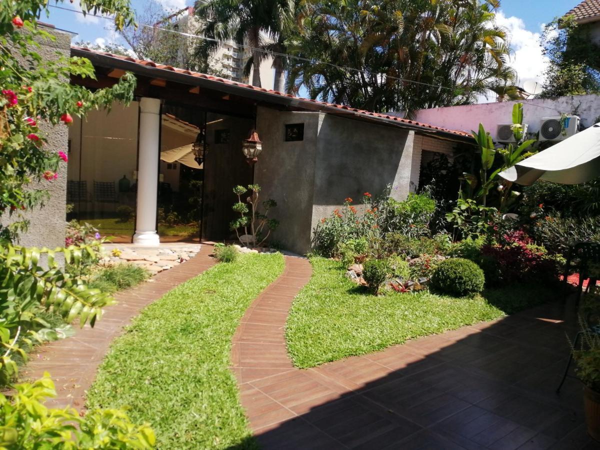 Granados Bed & Breakfast Asuncion Exterior foto